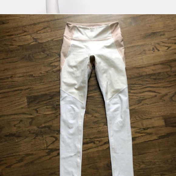 NWOT Outdoor Voices 7/8 Tri-tone leggings - Picture 6 of 8